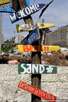 Welcome to El Matal, sun, beach and sand, a colorful signpost. Ecuador, South America.