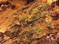 A rocha mura na mina de ouro de El Sexmo com o cristal verde brilhante, Zaruma. Equador, América do Sul.