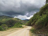 Larger version of An easy and pleasant taxi ride from Ecuador border to San Ignacio.