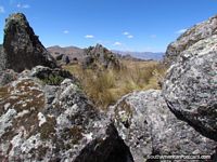 Versão maior do Rockscapes de Cumbemayo perto de Cajamarca.