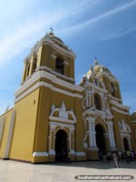 Trujillo Cathedral - Parroquia Santo Toribio de Mogrovejo. Peru, South America.