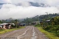 Larger version of Heading into a dangerous cloud forest from Nuevo San Martin, the Tingo Maria to Tarapoto road.