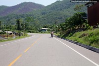Peru Photo - Road north of Huinguillo, heading towards Juanjui, nice green Amazon.