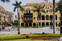 Palácio Municipal de Lima na Plaza de Armas, o centro histórico. Peru, América do Sul.