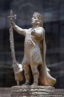 Larger version of Gold monument to the Inca, an empire that once reigned in Cusco.