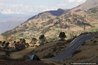 Road going down the mountains west of Andahuaylas, around Nueva Esperanza. Peru, South America.