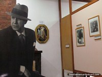Fotos da vida de Carlos Gardel no museu em Tacuarembo. Uruguai, América do Sul.