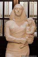Plaster cast of a woman and child called Paz (peace) by Pablo Serrano, fine arts museum, Salto. Uruguay, South America.