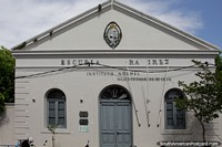 A Escola de Ramirez começou em 1946, o edifïcio construiu-se em 1875, circuito histórico, Maldonado. Uruguai, América do Sul.