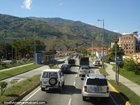 El camino saliendo de Mérida a Maracaibo. Venezuela, Sudamerica.