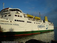 The Conferry takes passengers and cars from Puerto La Cruz to Porlamar.