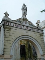 Edificio histórico en La Asuncion - Bálsamo de Spes Omnium Carmelitarum, Isla Margarita. Venezuela, Sudamerica.