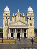 A igreja fantástica Basilica de La Chiquinquira em Maracaibo. Venezuela, América do Sul.