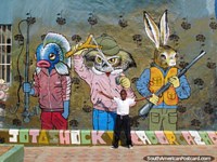 Versão maior do O rapaz jovem gosta de estar nas minhas fotos da arte de parede na vizinhança de Santa Lucia, Maracaibo.