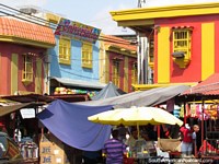 Versão maior do Ã�rea de mercado ocupada em parte central da cidade Maracaibo.