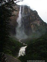 Quedas de Angel (Salto Angel) a cachoeira mais alta no mundo! Venezuela, América do Sul.