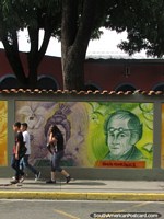 Simon Rodriguez, o bicentenário cobriu com telhas o mural em Acarigua. Venezuela, América do Sul.