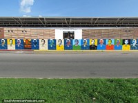 Museo de las Culturas del Llano, pinturas murales de Chavez fuera, Barinas. Venezuela, Sudamerica.