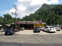 Larger version of A restaurant in the hills between Barinitas and Santo Domingo.