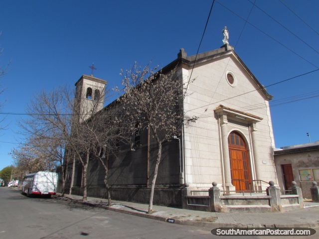 Igreja Sagrado Corazon (1952), mercedes. (640x480px). Uruguai, Amrica do Sul.