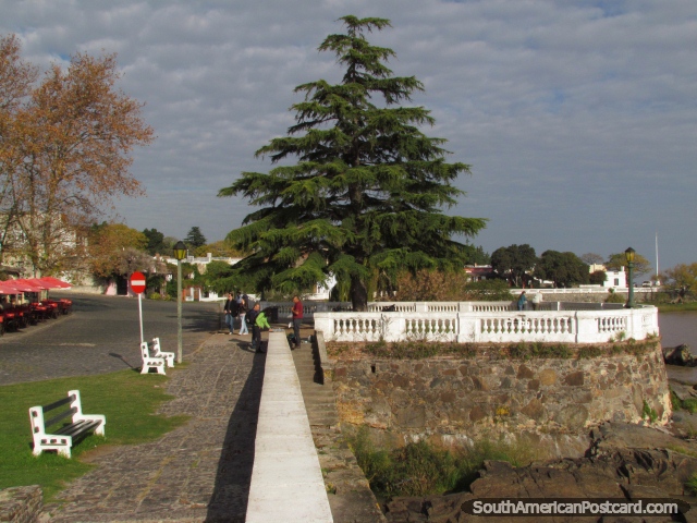 Walkways and area around Santa Rita Bastion in Colonia del Sacramento. (640x480px). Uruguay, South America.