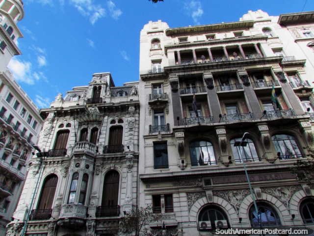 Palacio de Brasil construido en 1919 en Montevideo. (640x480px). Uruguay, Sudamerica.