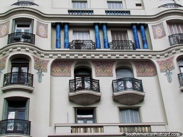 The Sorocabana Building (1925) in Montevideo, blue columns and balconies. (640x480px). Uruguay, South America.