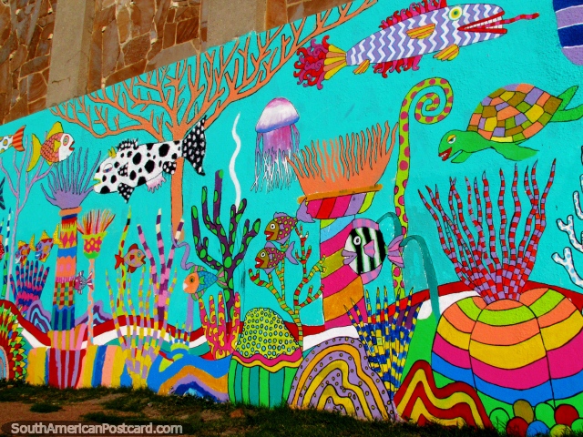 Under the sea mural at Dique Maua in Montevideo along a very long wall, awesome! (640x480px). Uruguay, South America.