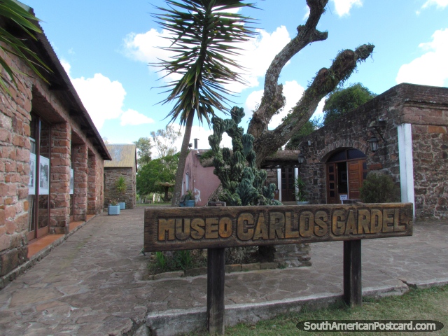 Edificios del Museo de Carlos Gardel en Valle Edn cerca de Tacuarembo. (640x480px). Uruguay, Sudamerica.