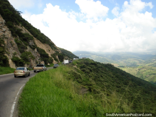 Heading up into the hills on the way to San Cristobal from San Antonio. (640x480px). Venezuela, South America.