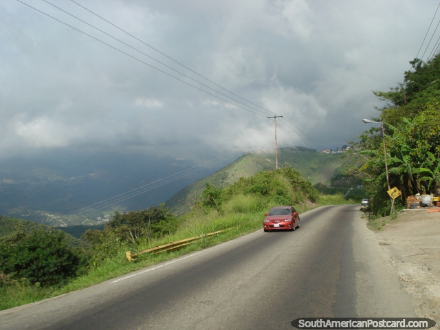 El camino entre San Antonio y San Cristbal. (640x480px). Venezuela, Sudamerica.