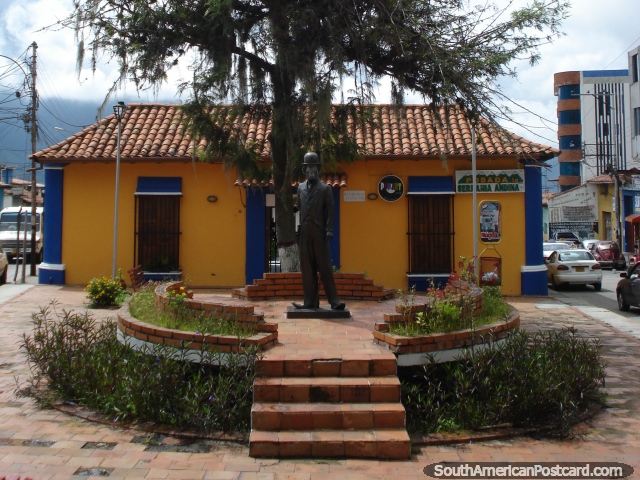 Plaza Charlie (Chaplin) in Merida. (640x480px). Venezuela, South America.