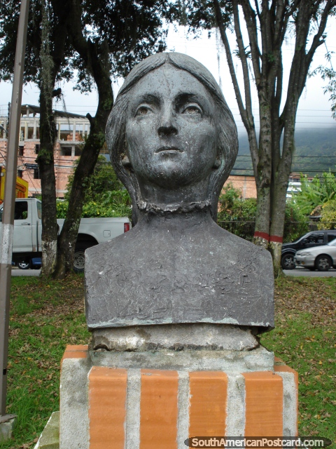 Maria Teresa Rodriguez de Toro y monumento de Alaiza, esposa de Simon Bolivar, Mérida. (480x640px). Venezuela, América do Sul.