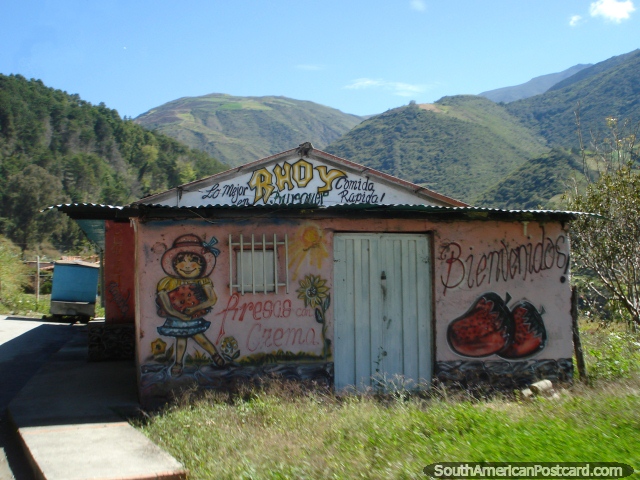 Morangos e loja de creme nas montanhas de Mérida. (640x480px). Venezuela, América do Sul.