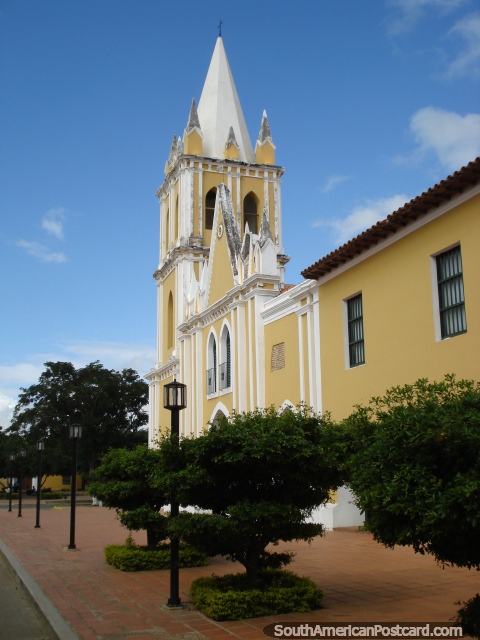 Mustard colored church Iglesia de San Francisco in Coro. (480x640px). Venezuela, South America.