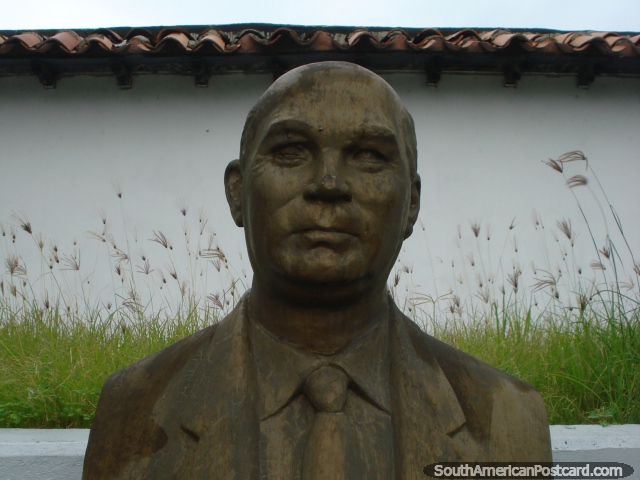 Isaias Medina Angarita (1897-1953), President of Venezuela from 1941-1945, monument in Puerto Cabello. (640x480px). Venezuela, South America.