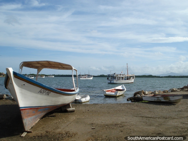 Barcos na praia, Boca de Rio, Ilha Margarita. (640x480px). Venezuela, Amrica do Sul.
