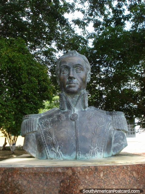 Monument to Libertador Simon Bolivar in Plaza Bolivar in Pampatar, Isla Margarita. (480x640px). Venezuela, South America.
