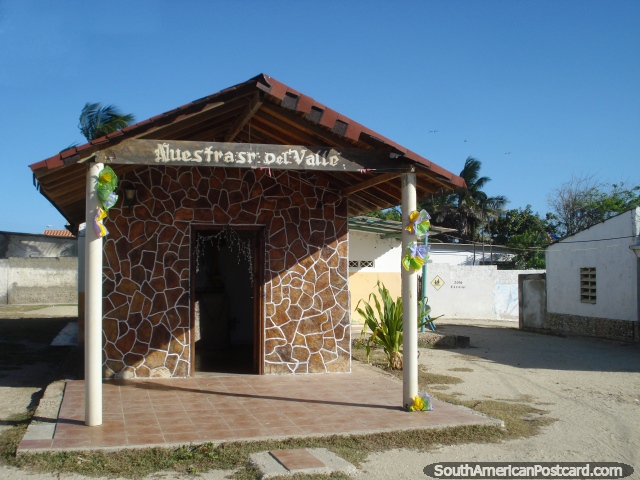 A pequena igreja de La Restinga, Ilha Margarita - Nuestra Senora do Valle. (640x480px). Venezuela, Amrica do Sul.