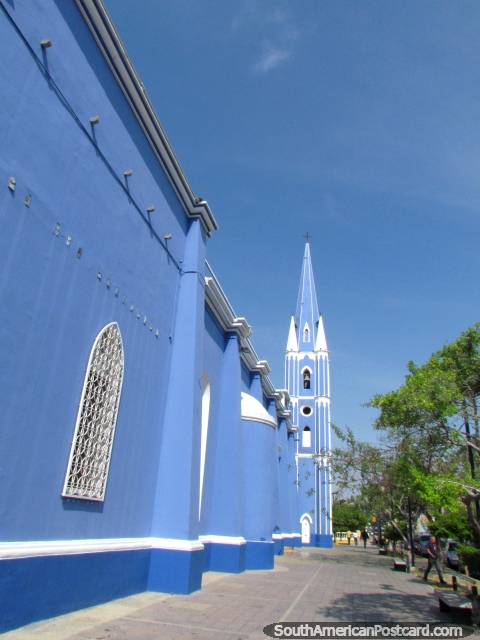 Santa Barbara church side view, Maracaibo. (480x640px). Venezuela, South America.