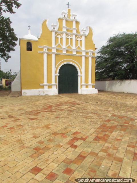 Church Capilla del Calvario, built in the late 1700's, Carora. (480x640px). Venezuela, South America.