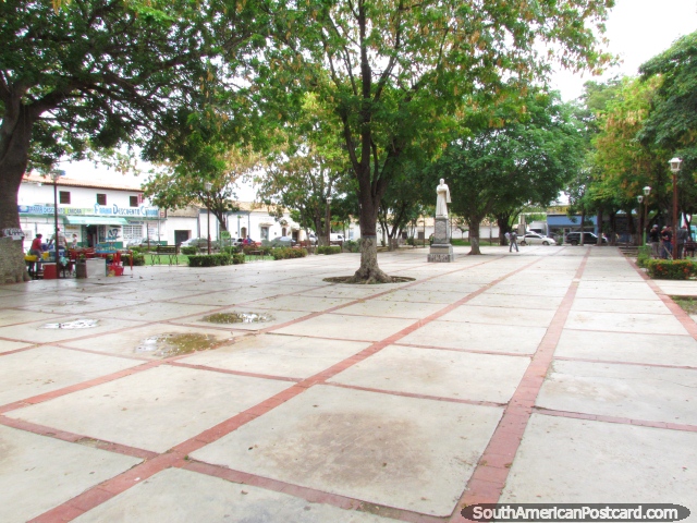 Plaza Carlos Zubillaga, big open plaza in Carora. (640x480px). Venezuela, South America.