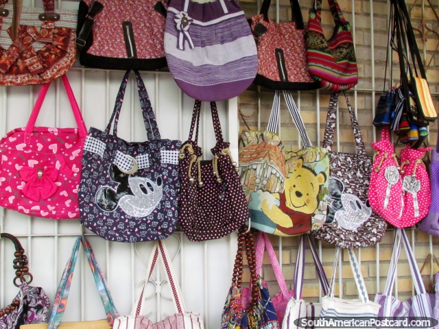 Shoulder bags for sale at a shop in El Tintorero. (640x480px). Venezuela, South America.