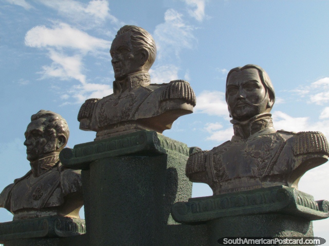 Sucre, Bolvar y Bermudez (dejado al derecho) bustos en Mochima, 3 hombres importantes. (640x480px). Venezuela, Sudamerica.