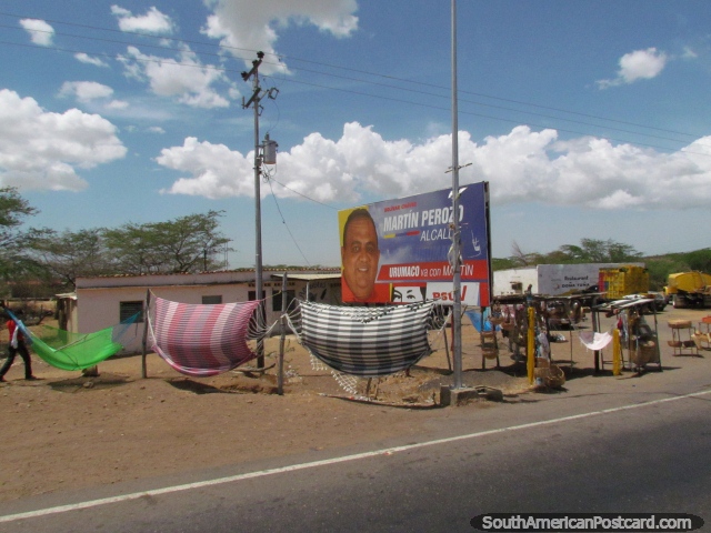 Redes para dormir de venda na margem de estrada entre Dabajuro e Coro. (640x480px). Venezuela, Amrica do Sul.