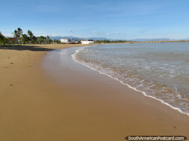 Do leste que olha para o oeste para La Vela de Coro, praia em Coro. (640x480px). Venezuela, América do Sul.