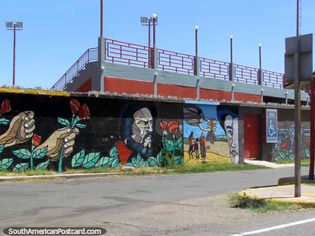 Pintura mural de la pared fuera de una especie de pequeo estadio en Coro. (640x480px). Venezuela, Sudamerica.