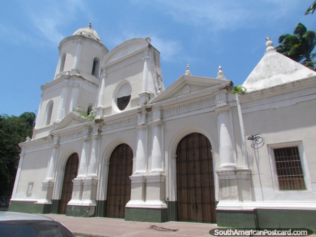 Old white church near Plaza Bolivar in Barquisimeto. (640x480px). Venezuela, South America.