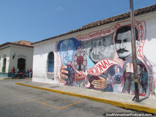 Pintura mural de cineastas famosos de Lara en Barquisimeto, Amabilis Cordero y Manuel Trujillo Duran. (640x480px). Venezuela, Sudamerica.