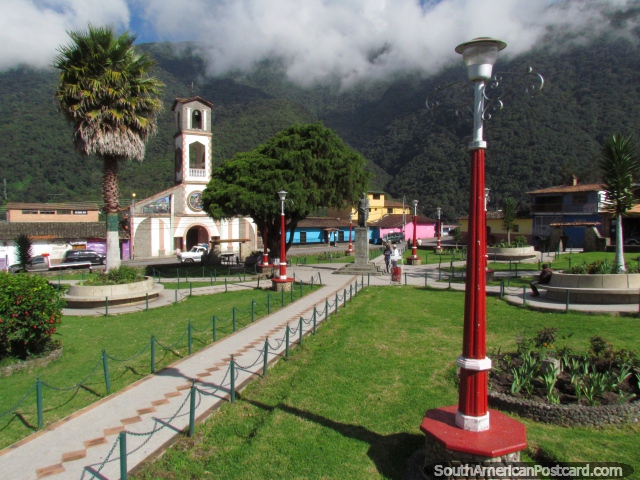La plaza atractiva en las colinas en Santo Domingo. (640x480px). Venezuela, Sudamerica.